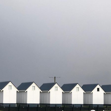 Foxton Beach Holiday Park Экстерьер фото