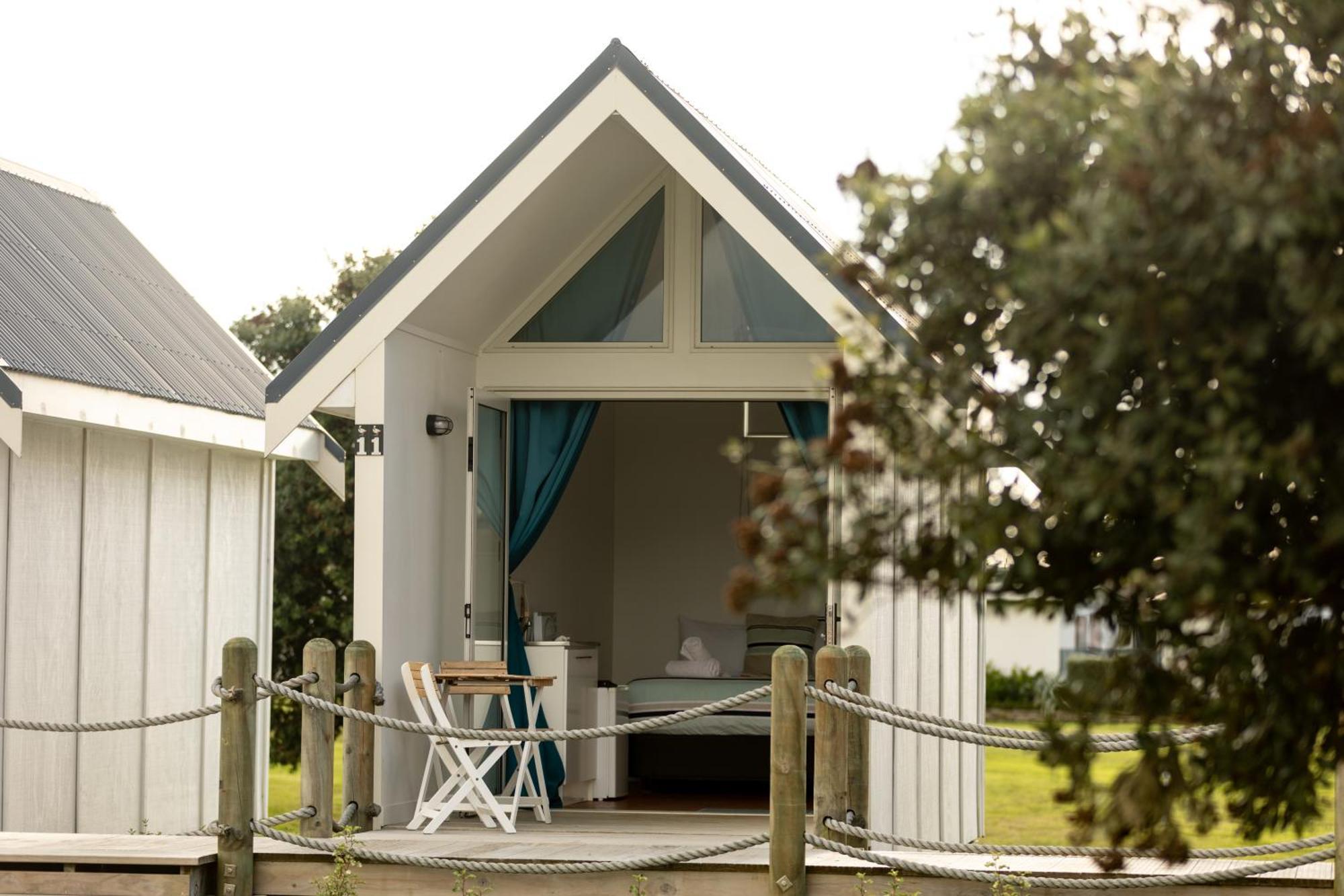 Foxton Beach Holiday Park Экстерьер фото