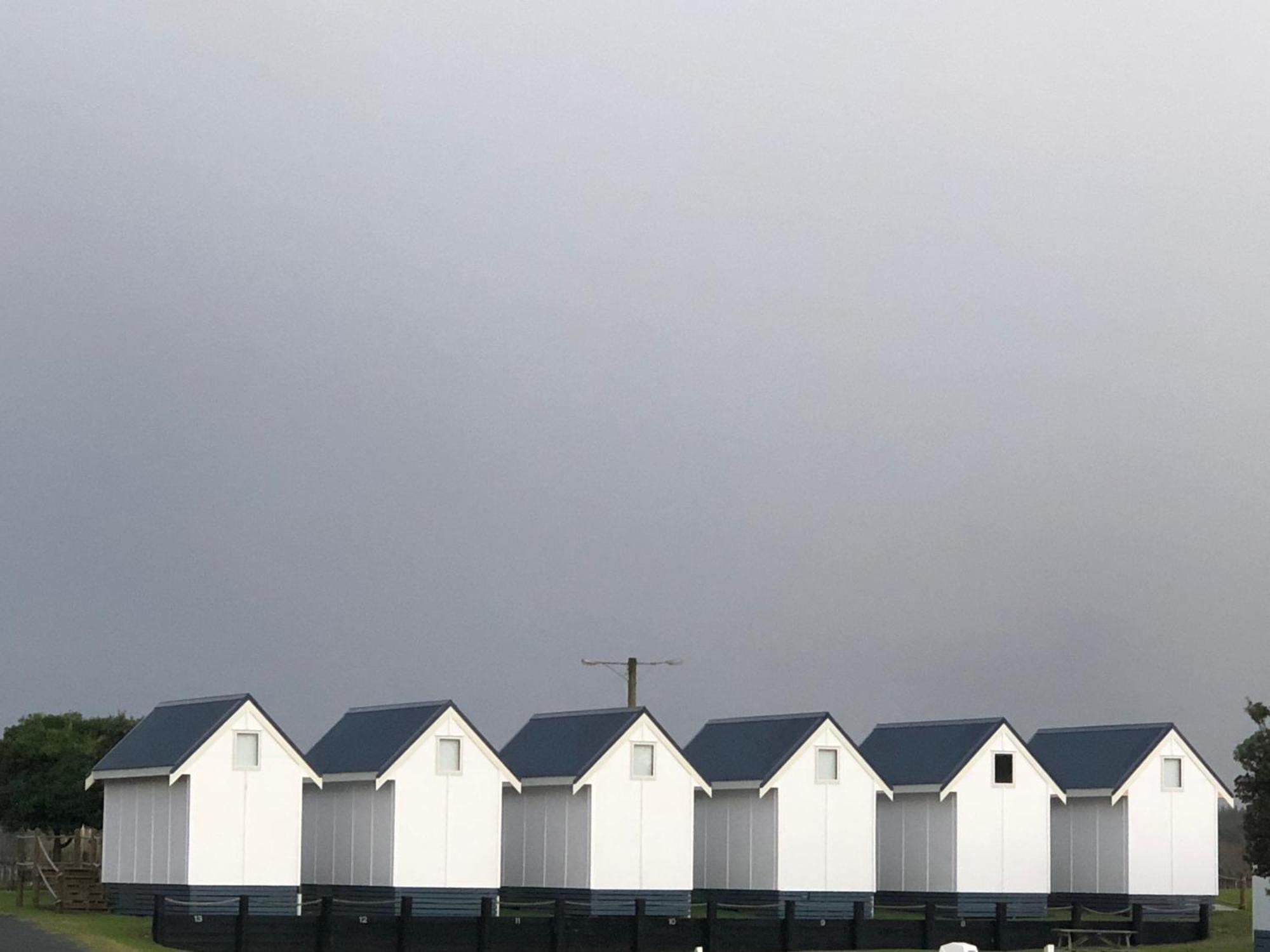 Foxton Beach Holiday Park Экстерьер фото