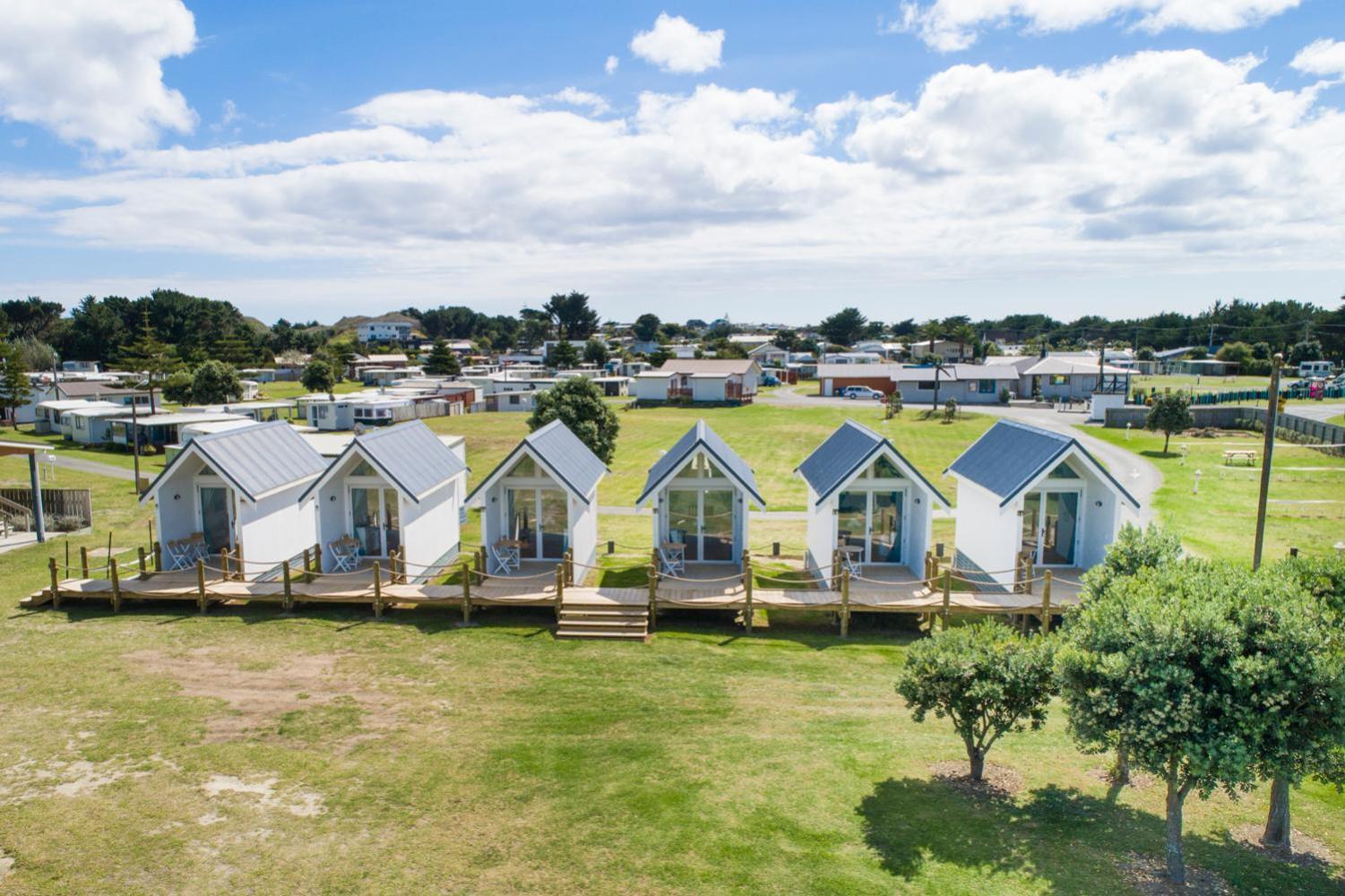 Foxton Beach Holiday Park Экстерьер фото