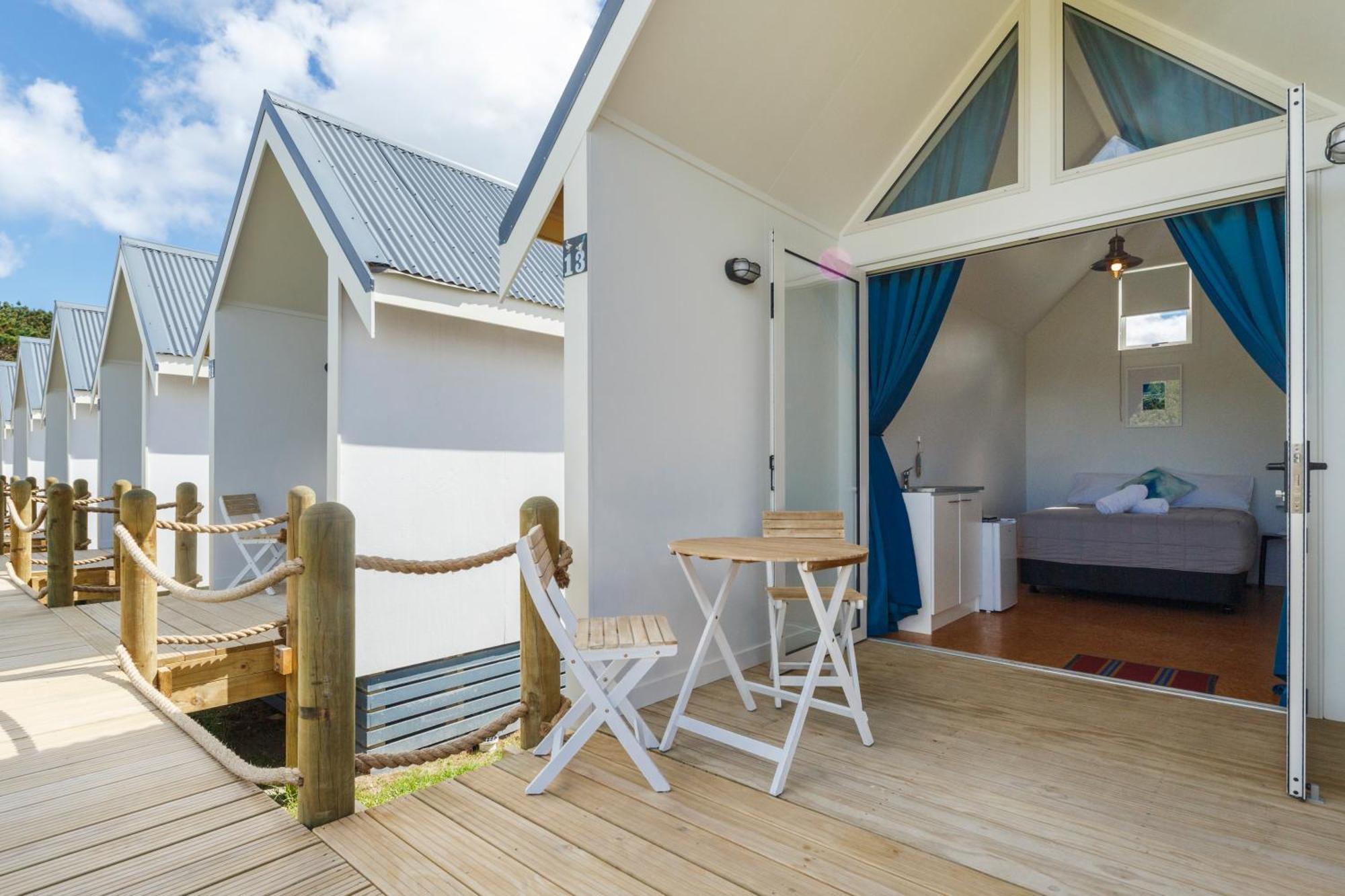 Foxton Beach Holiday Park Экстерьер фото